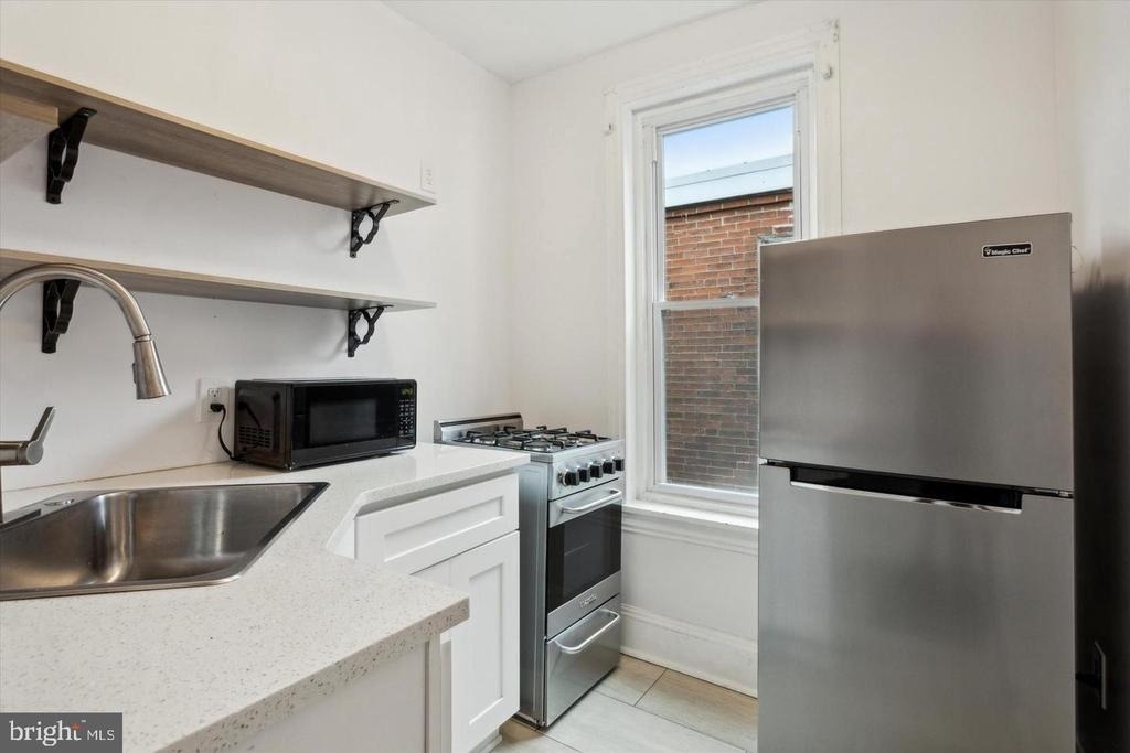 1334 N 29th Street - Photo 6