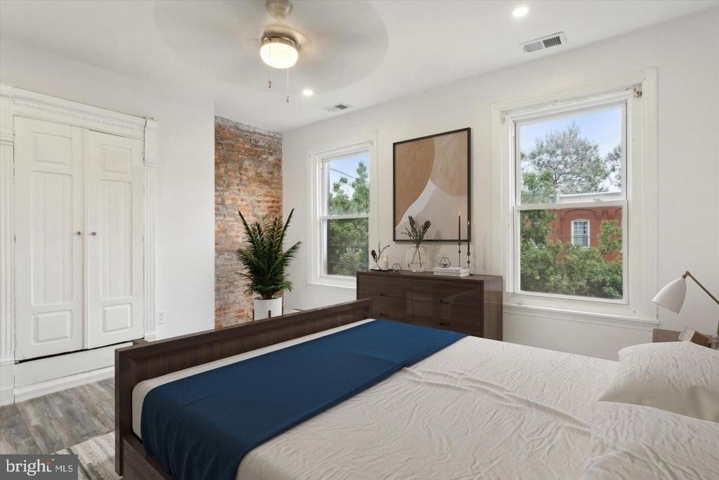 1334 N 29th Street - Photo 2