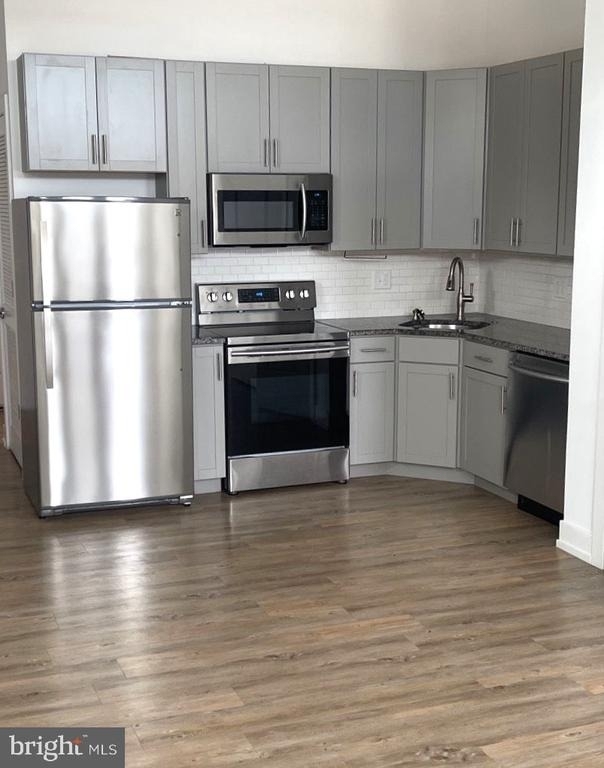 221 W Main Street - Photo 6
