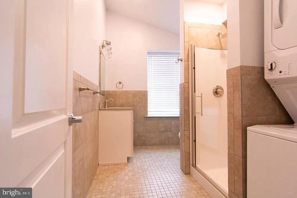 221 W Main Street - Photo 14