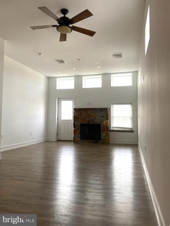 221 W Main Street - Photo 3