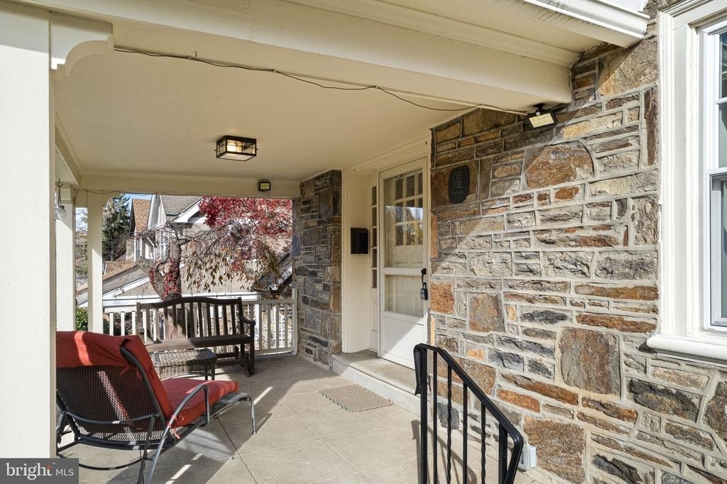 713 Kenmare Road - Photo 1