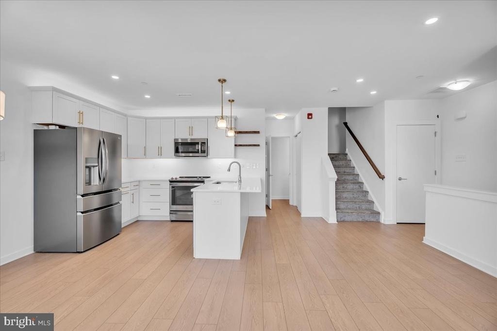 904 Riverplace Drive - Photo 10