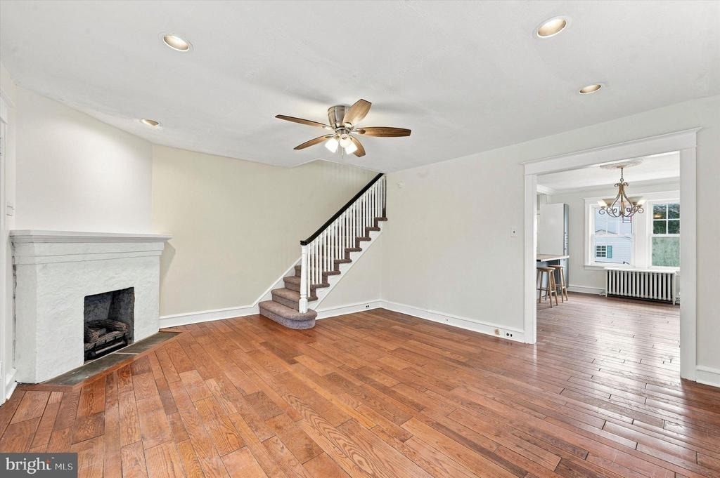 122 Wilson Avenue - Photo 3