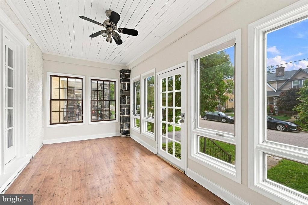 122 Wilson Avenue - Photo 2