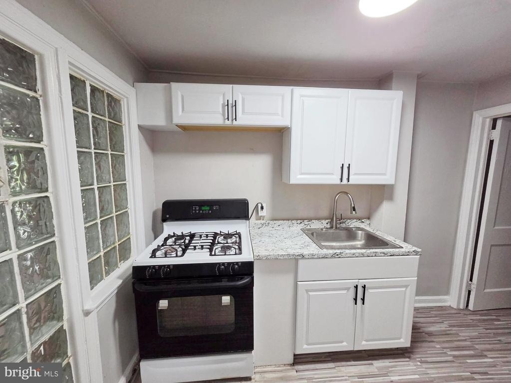 6653 Perry Avenue - Photo 5