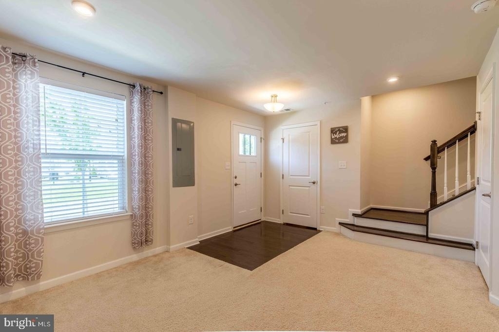409 Patriots Path - Photo 2