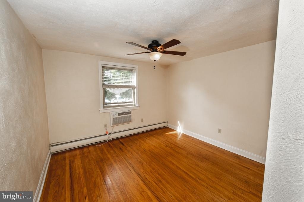 231 Sharpless Street - Photo 8