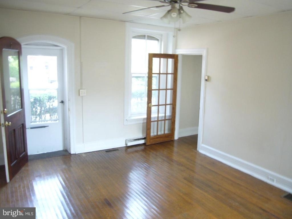 301 S Broad Street - Photo 5