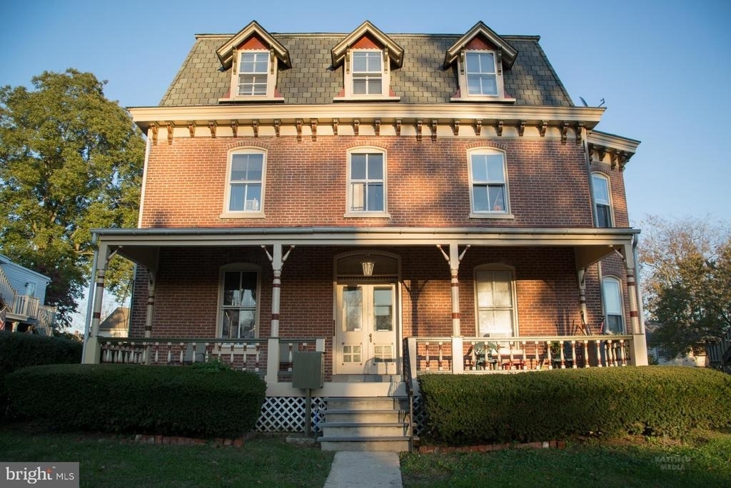 301 S Broad Street - Photo 0