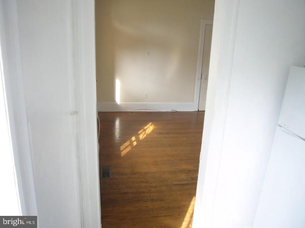 301 S Broad Street - Photo 11