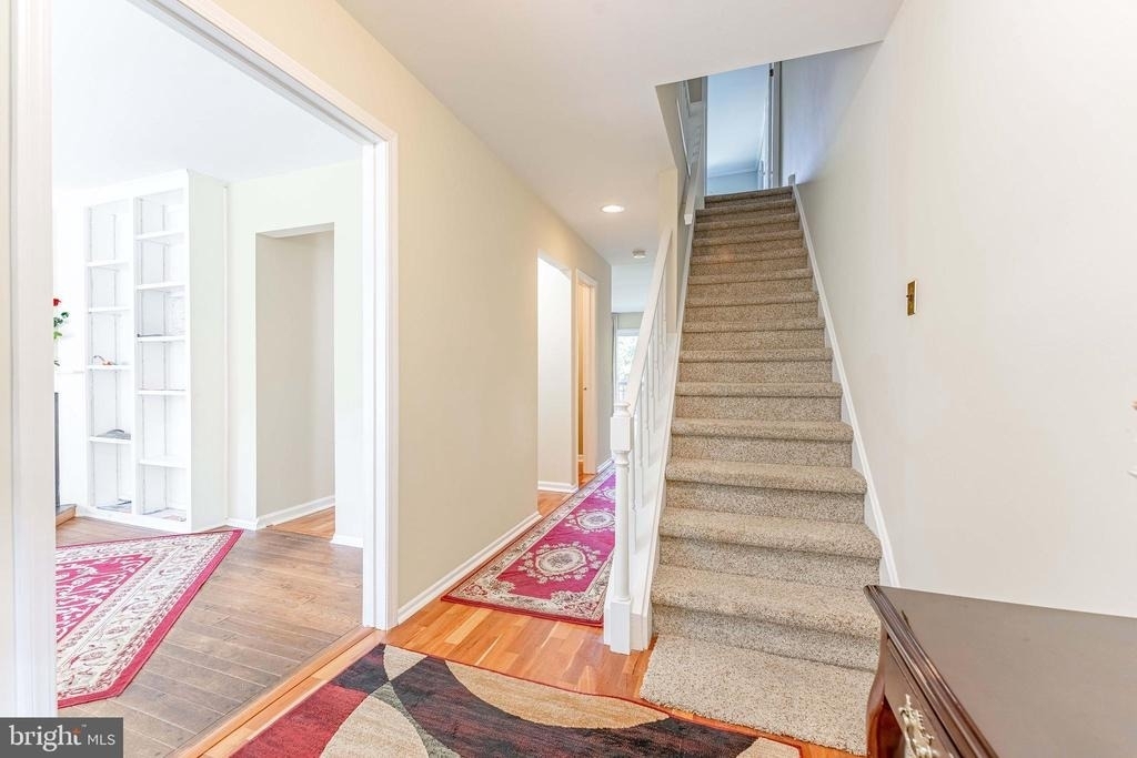 11 Chateau Circle - Photo 2