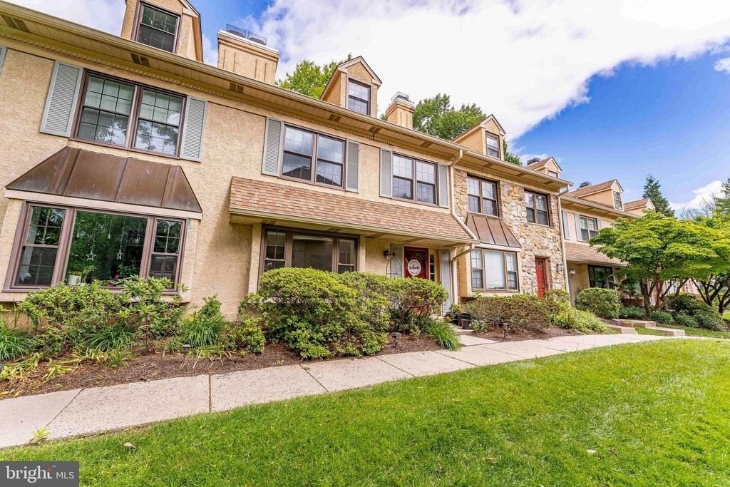 11 Chateau Circle - Photo 1