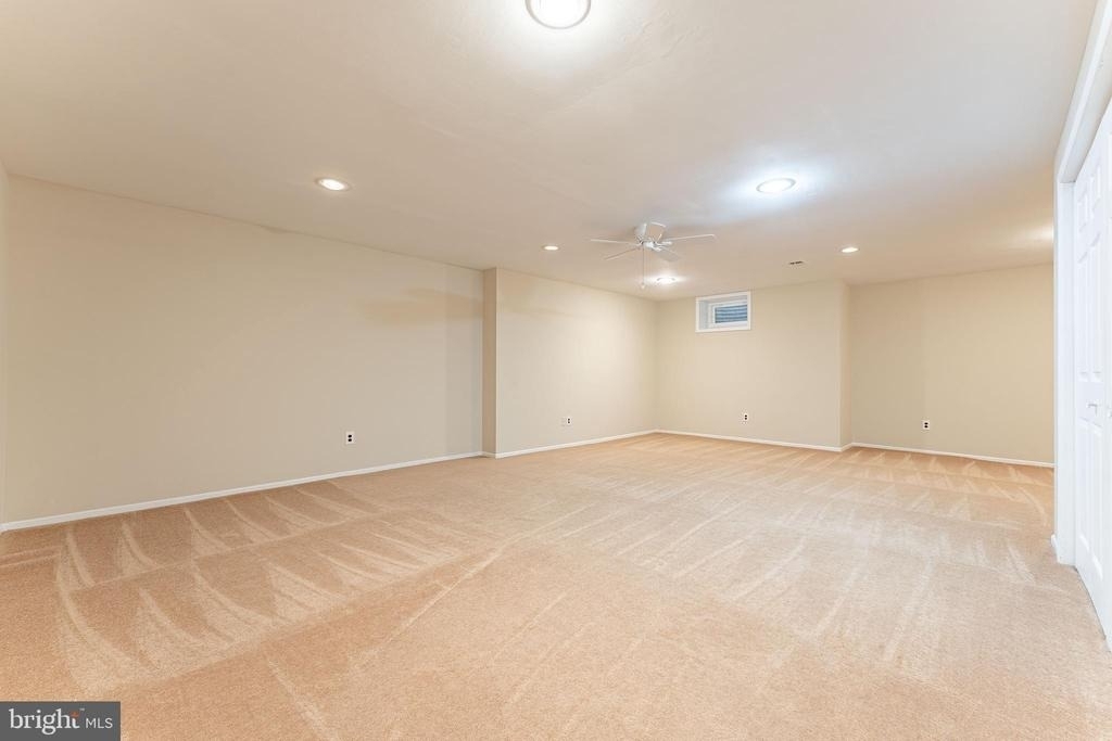 11 Chateau Circle - Photo 36