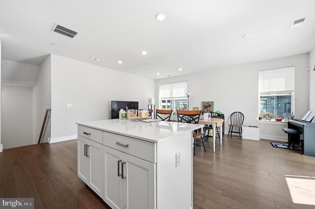 933 Anvil Court - Photo 6
