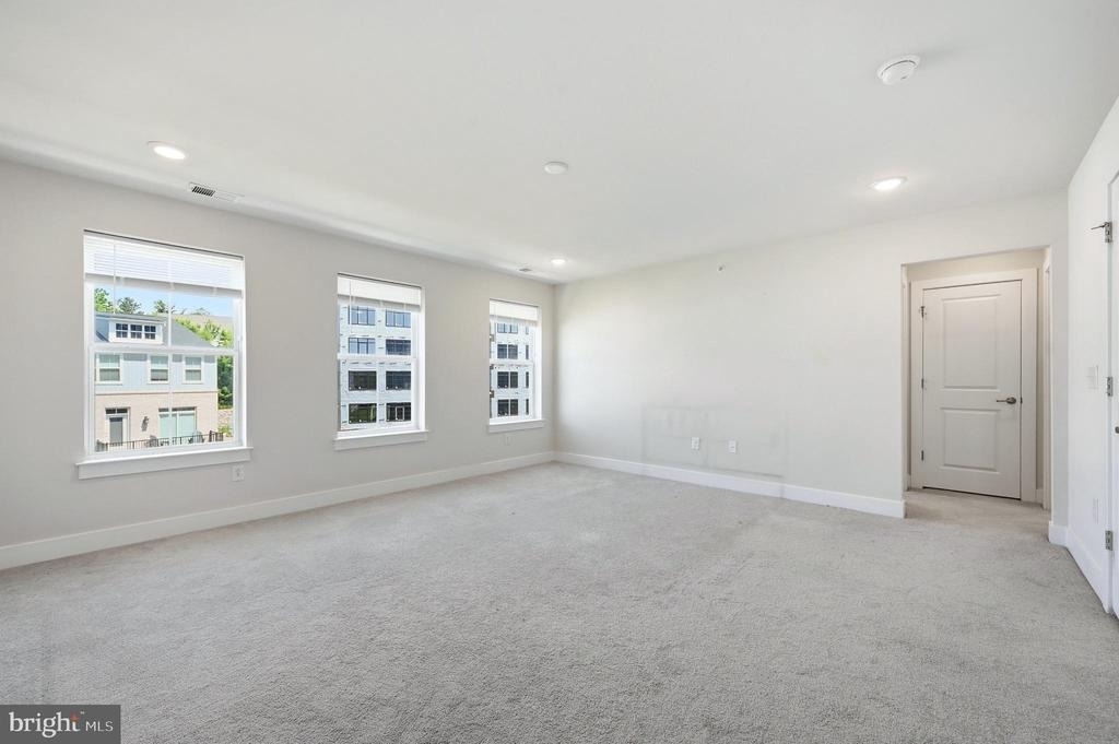 933 Anvil Court - Photo 11