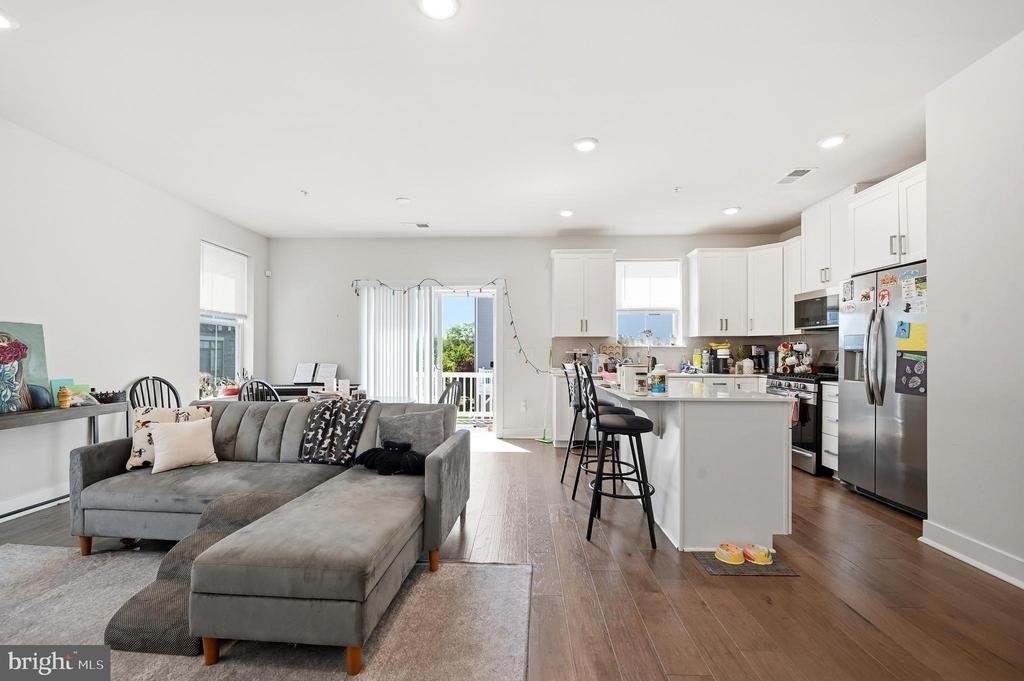 933 Anvil Court - Photo 3