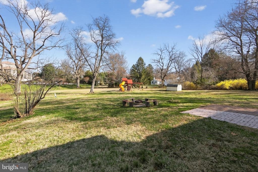 1567 Sugartown Road - Photo 25