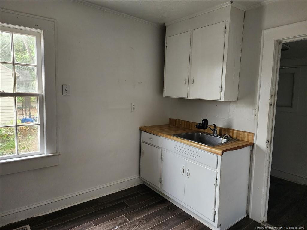 507 Edward Street - Photo 6