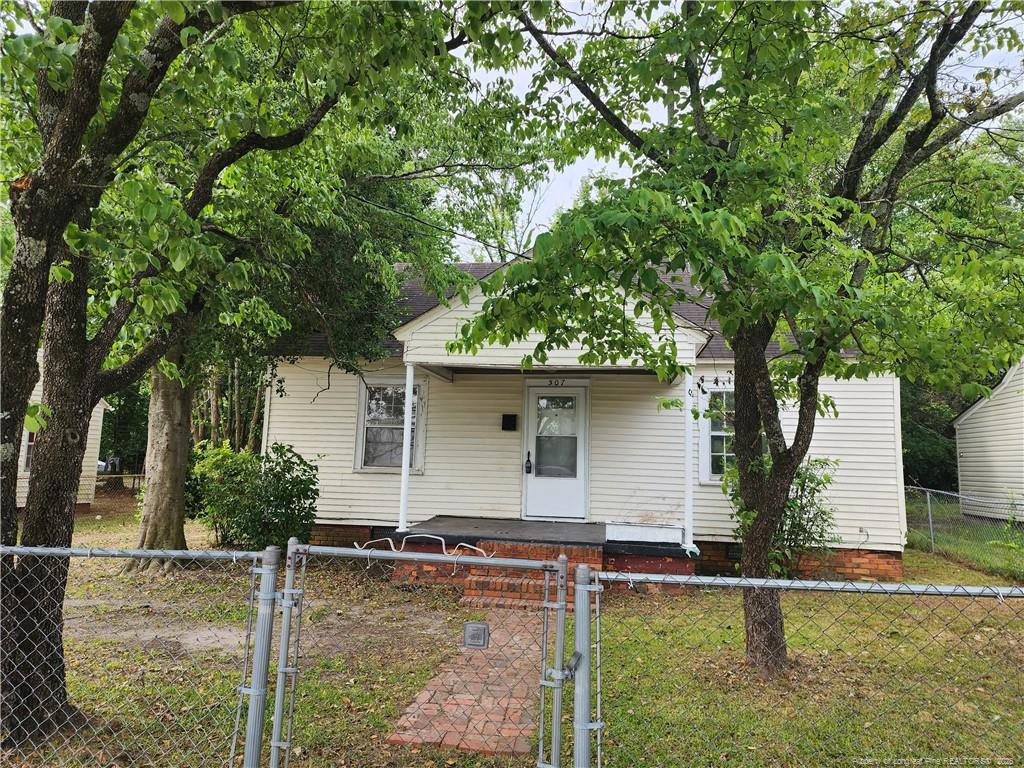 507 Edward Street - Photo 10