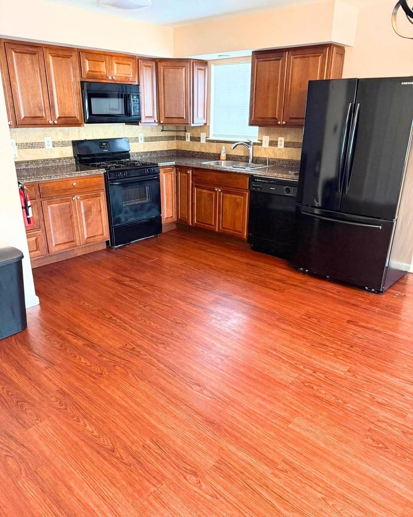419 S Yam Avenue - Photo 4