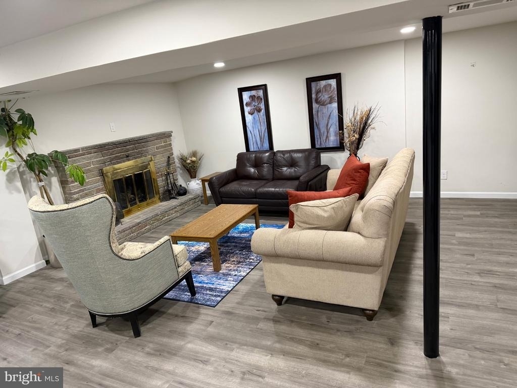 8206 Steve Drive - Photo 2