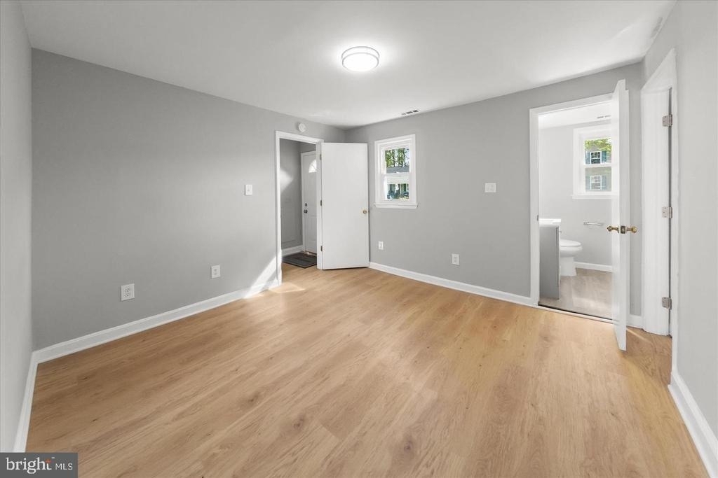 6306 Leapley Road - Photo 9