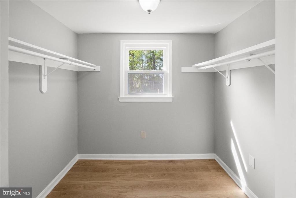 6306 Leapley Road - Photo 11