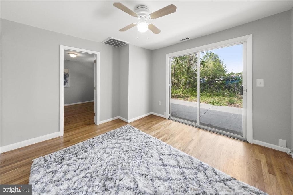 6306 Leapley Road - Photo 6