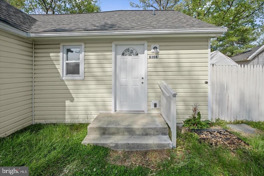 6306 Leapley Road - Photo 1