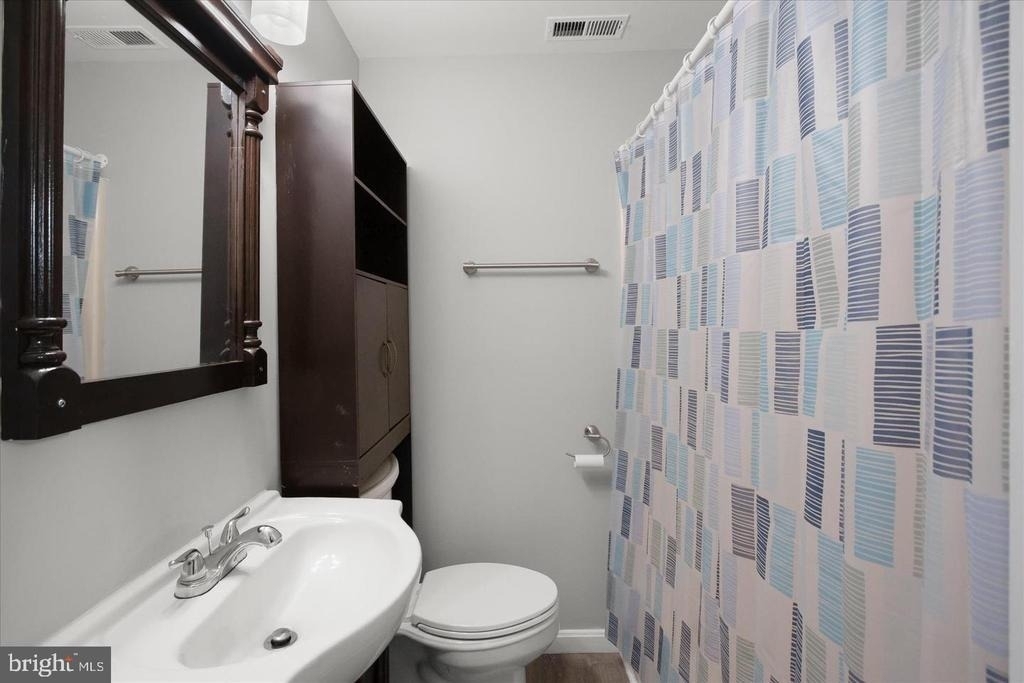 6306 Leapley Road - Photo 8
