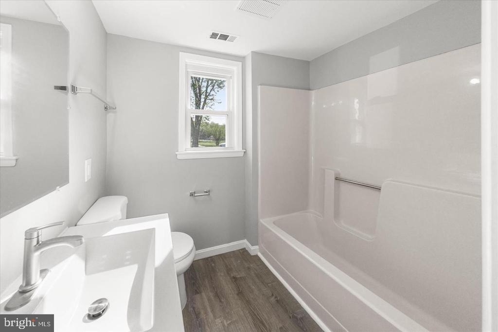 6306 Leapley Road - Photo 12