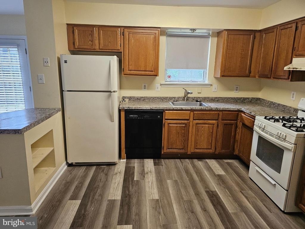 10800 Sugar Maple Terrace - Photo 12