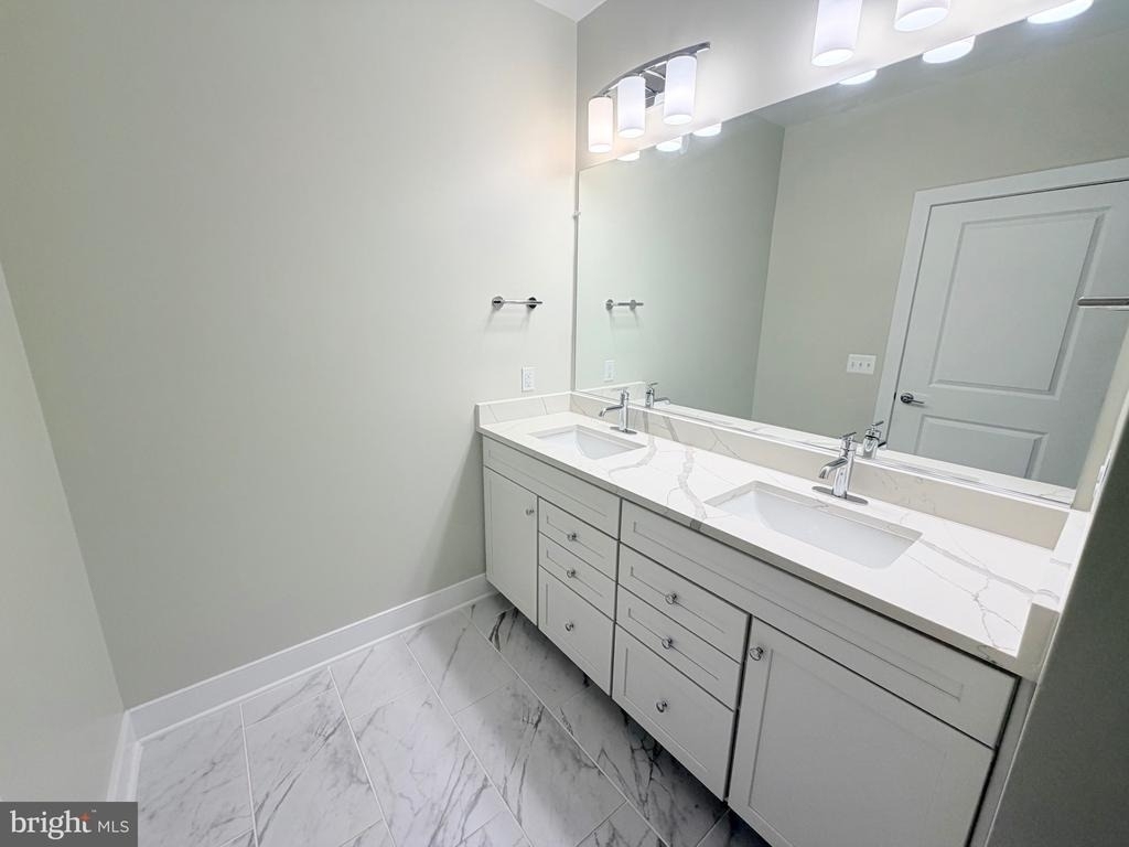 102 Saint Ives Place - Photo 8