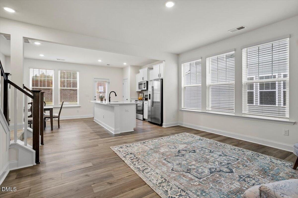 74 Amaryllis Lane - Photo 3
