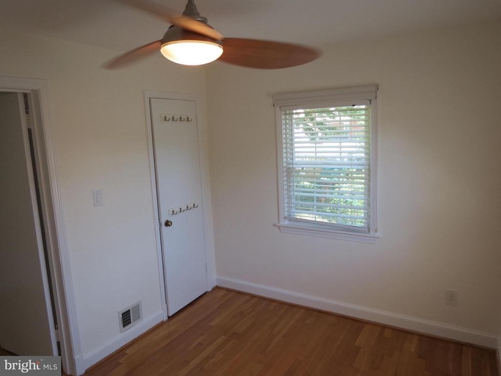 9603 Evergreen Street - Photo 12
