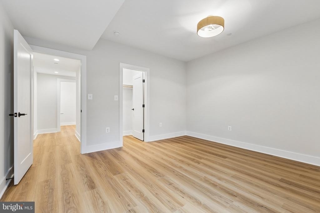 6101 Berkshire Drive - Photo 6