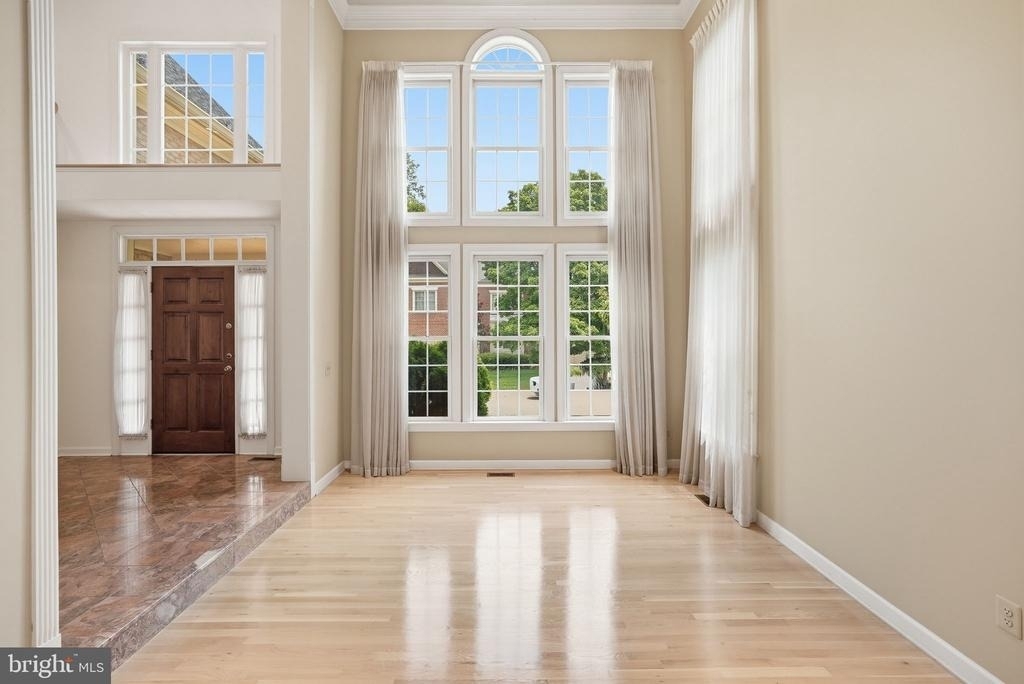 10417 Snow Point Drive - Photo 2