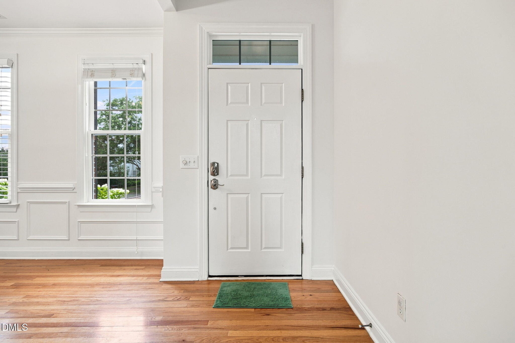 401 Waverly Hills Drive - Photo 4