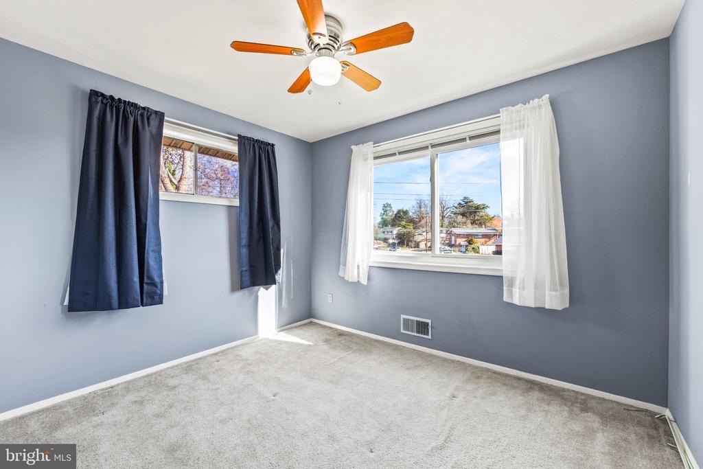 6201 Lone Oak Drive - Photo 18