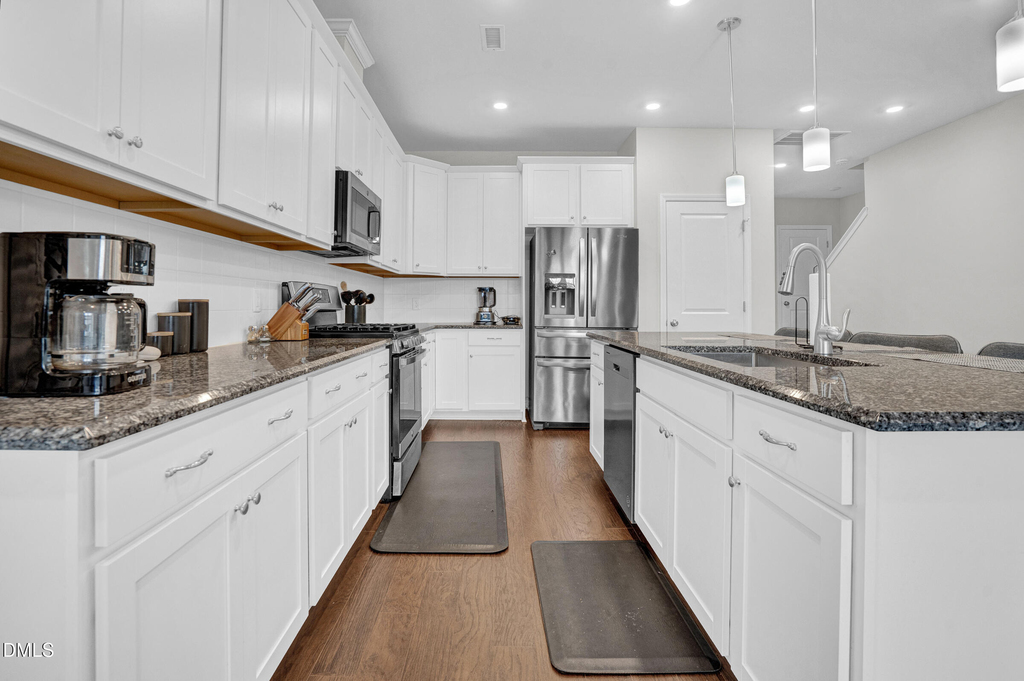 1202 Commack Drive - Photo 6
