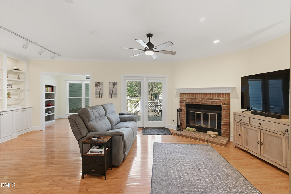 7514 Wellesley Park S - Photo 13