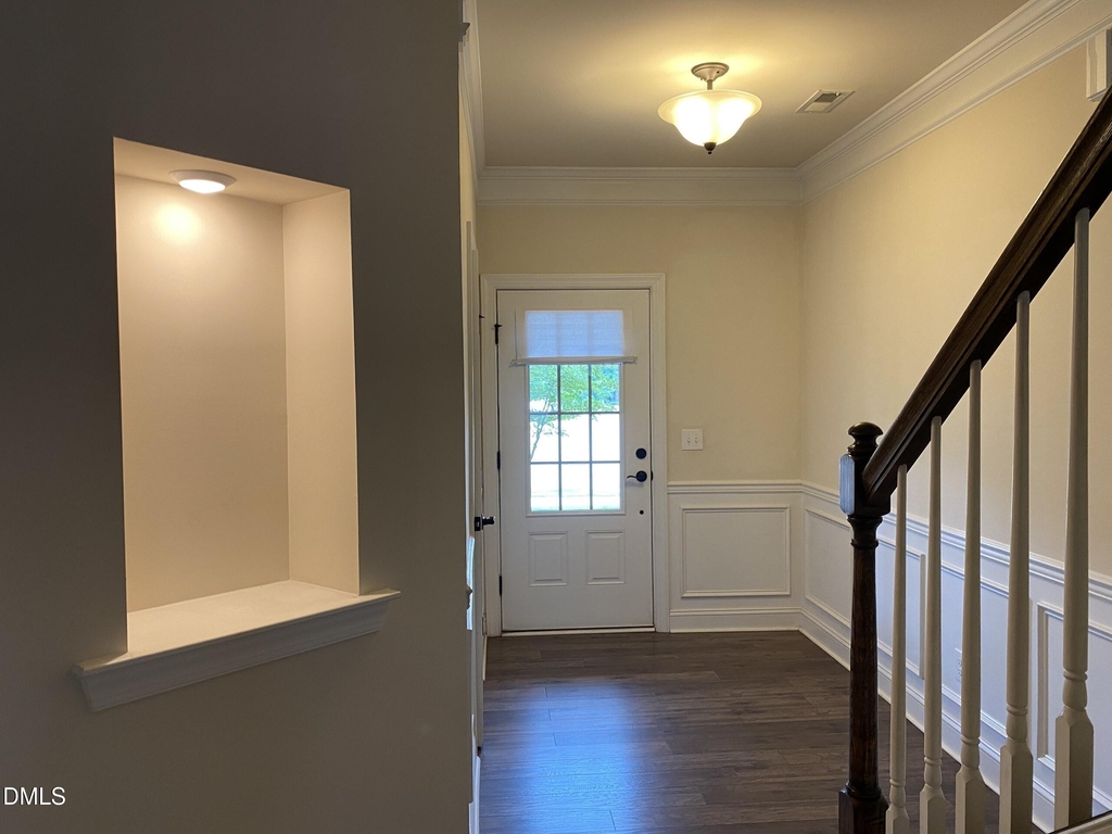 1874 Blue Jay Point - Photo 2