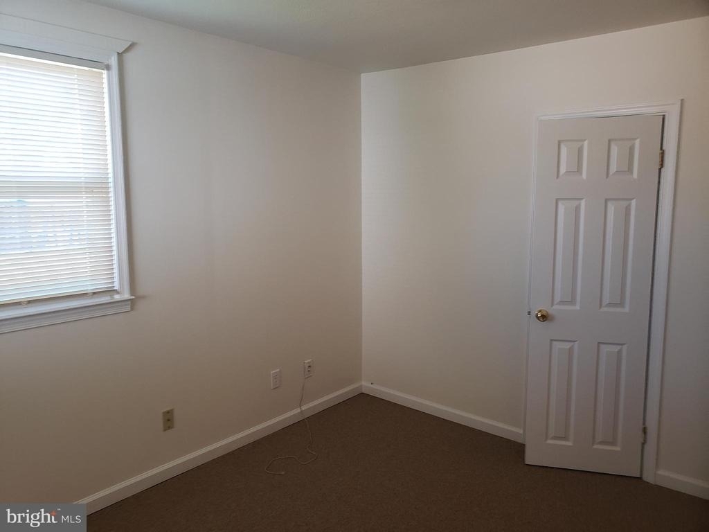 171 W Deen Avenue - Photo 12