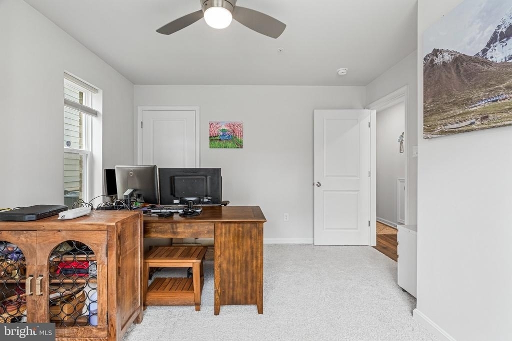 423 Carroll Walk Avenue - Photo 5