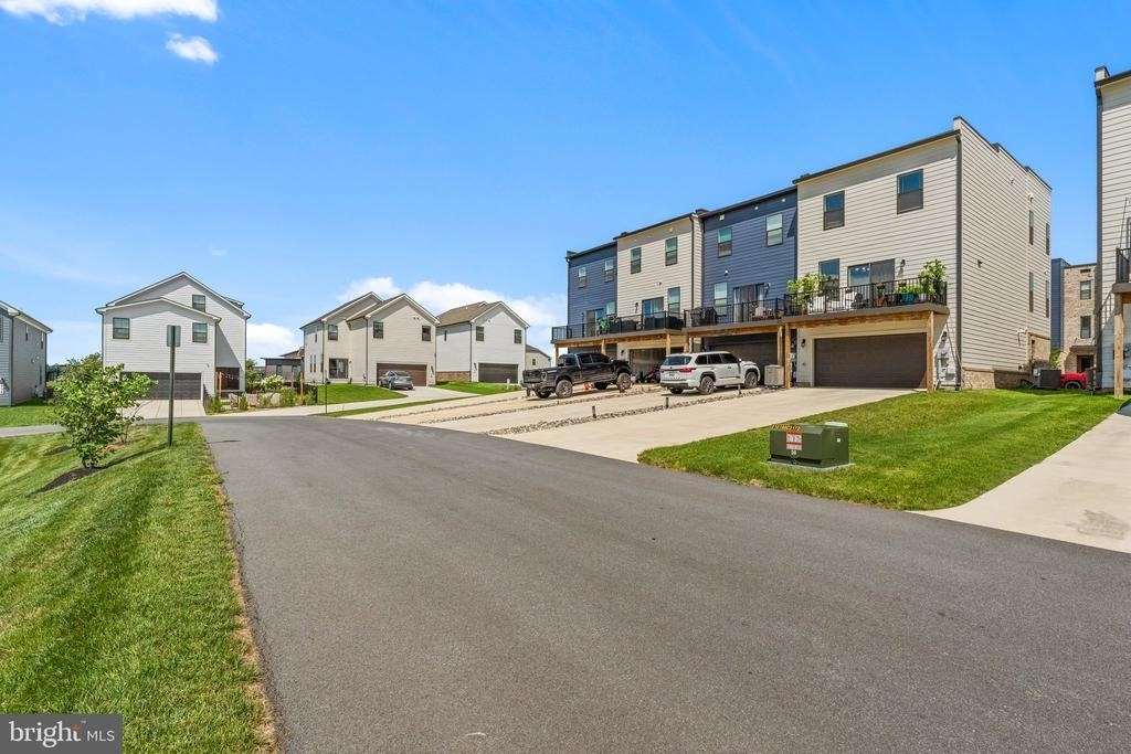 423 Carroll Walk Avenue - Photo 42