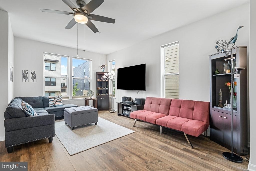 423 Carroll Walk Avenue - Photo 21