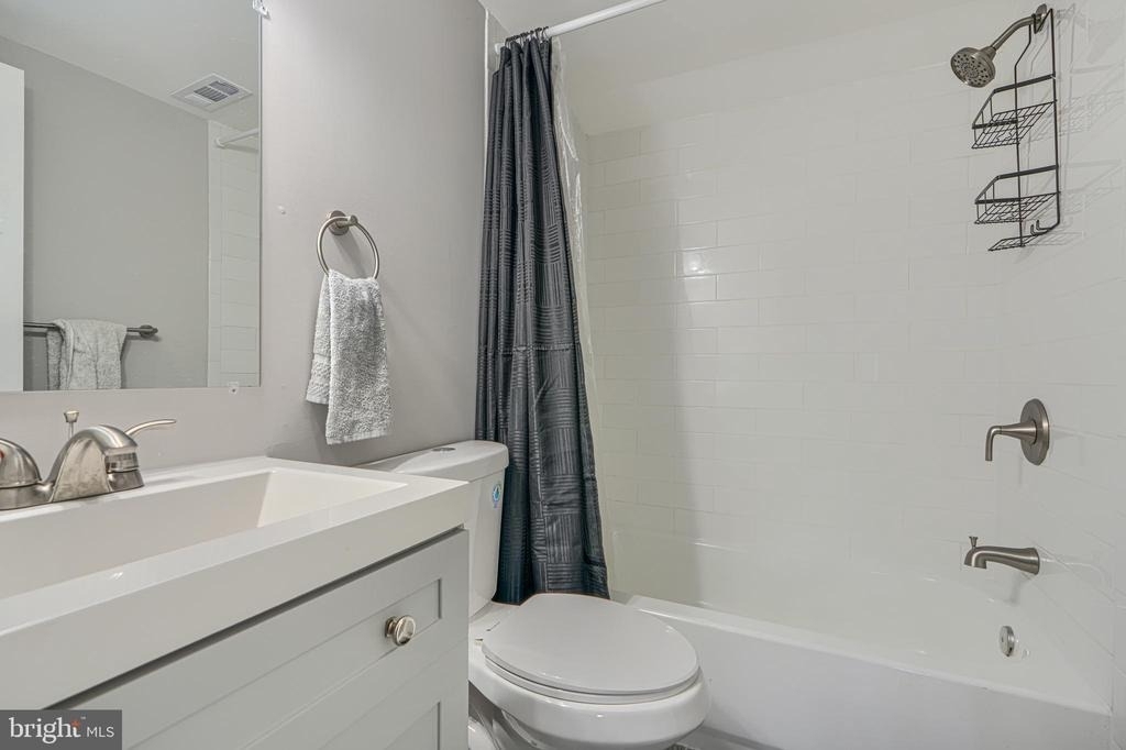4722 Raspe Avenue - Photo 22