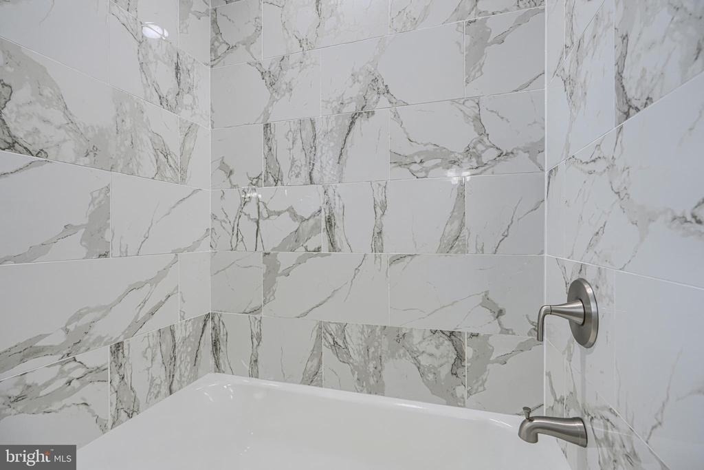 4722 Raspe Avenue - Photo 15