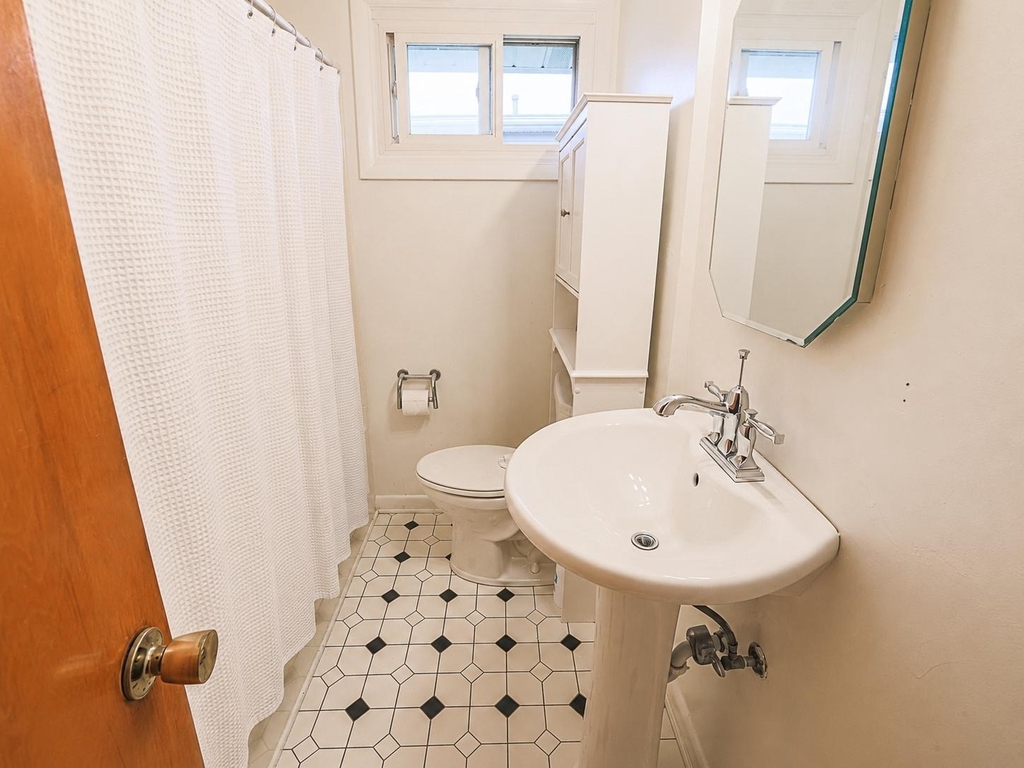 16 Hathaway Road - Photo 10